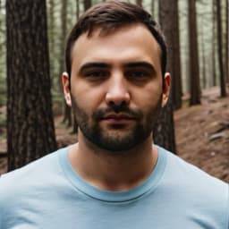 Шароф Назархудоев